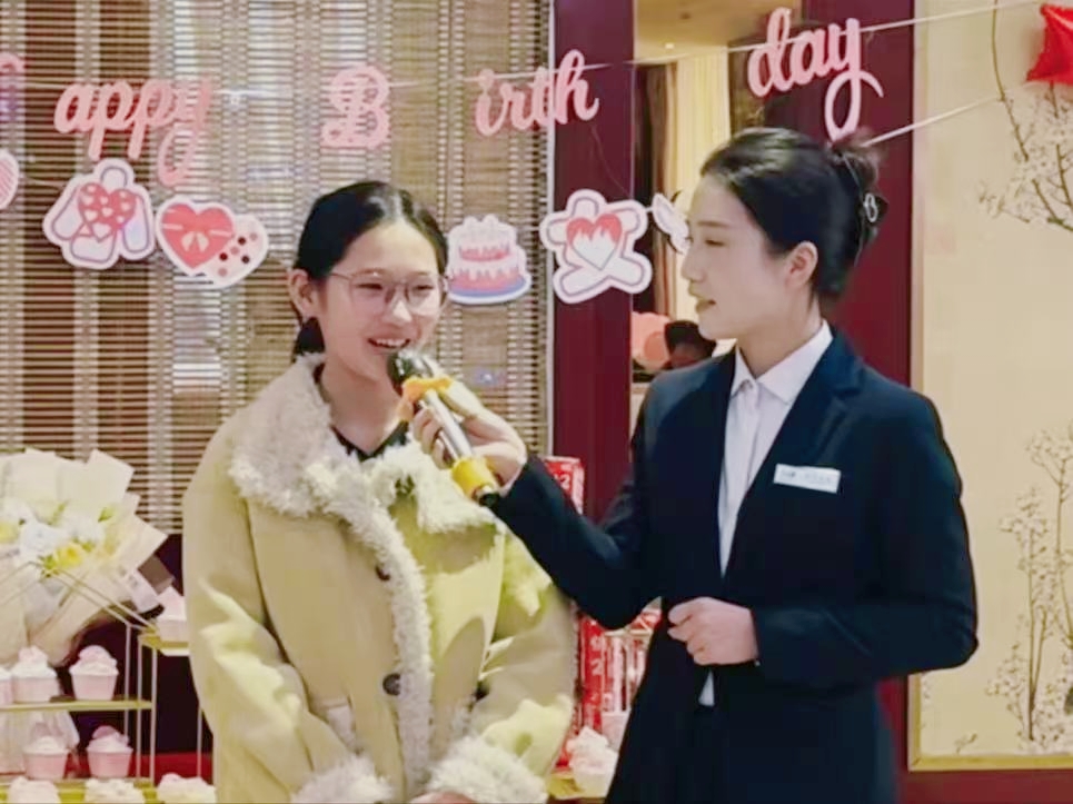 人生第一次，主持夢(mèng)的初次綻放