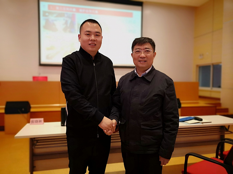 豫商赴滬，共研發(fā)展│許明月董事長參加民建河南省企業(yè)家會(huì)員班培訓(xùn)