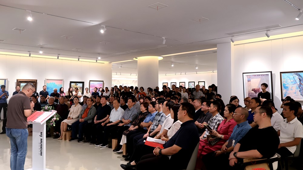 慶祝中華人民共和國成立75周年|明月美術(shù)館隆重揭幕侯震油畫巨制《天下之中 九派莽莽》